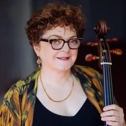 Phoebe Carrai is a Baroque Cellist specializing in teaching and performance of baroque music on historical instruments in historically-informed style.